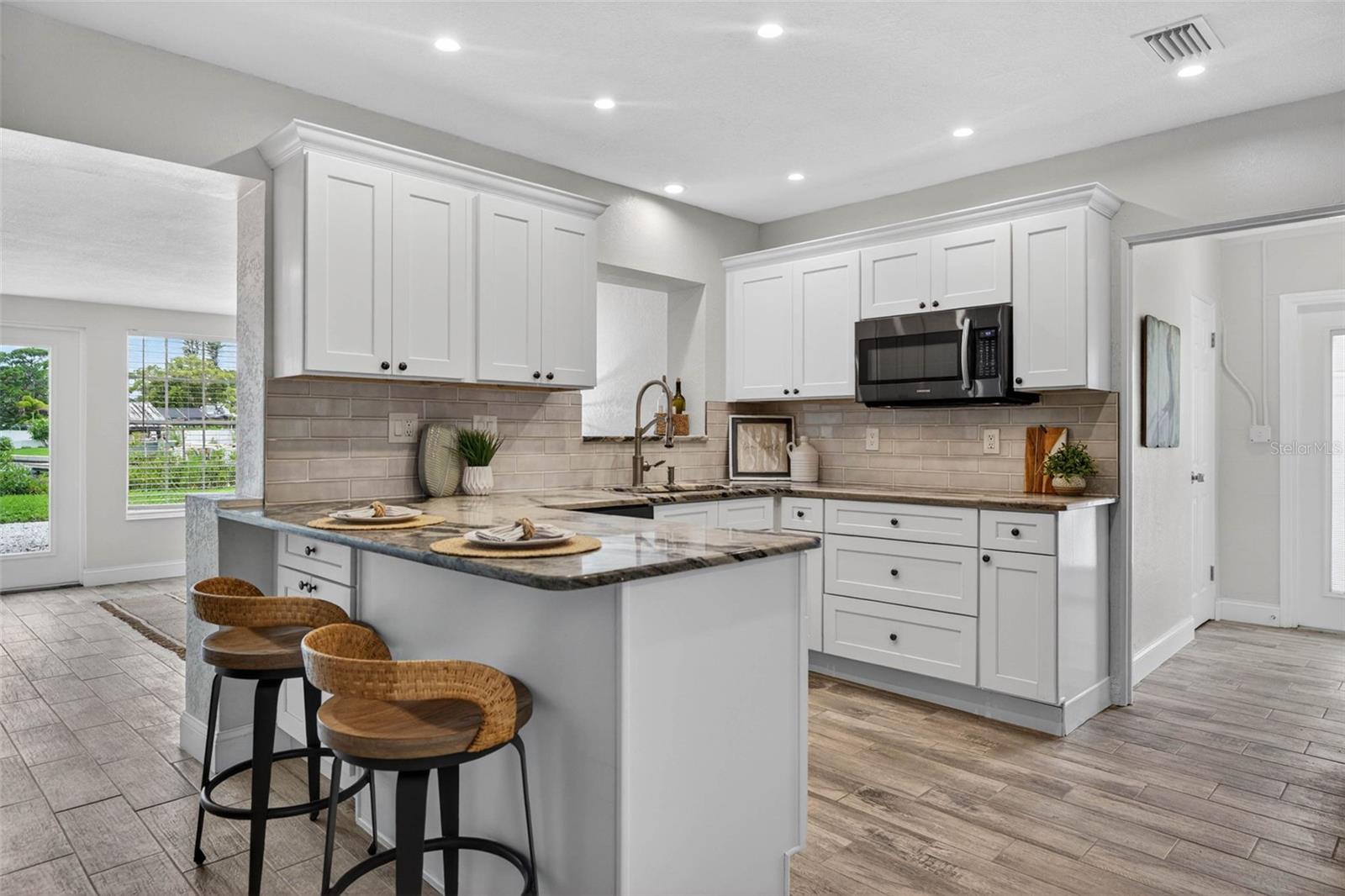 SHORE ACRES BUTTERFLY LAKE REP - Residential