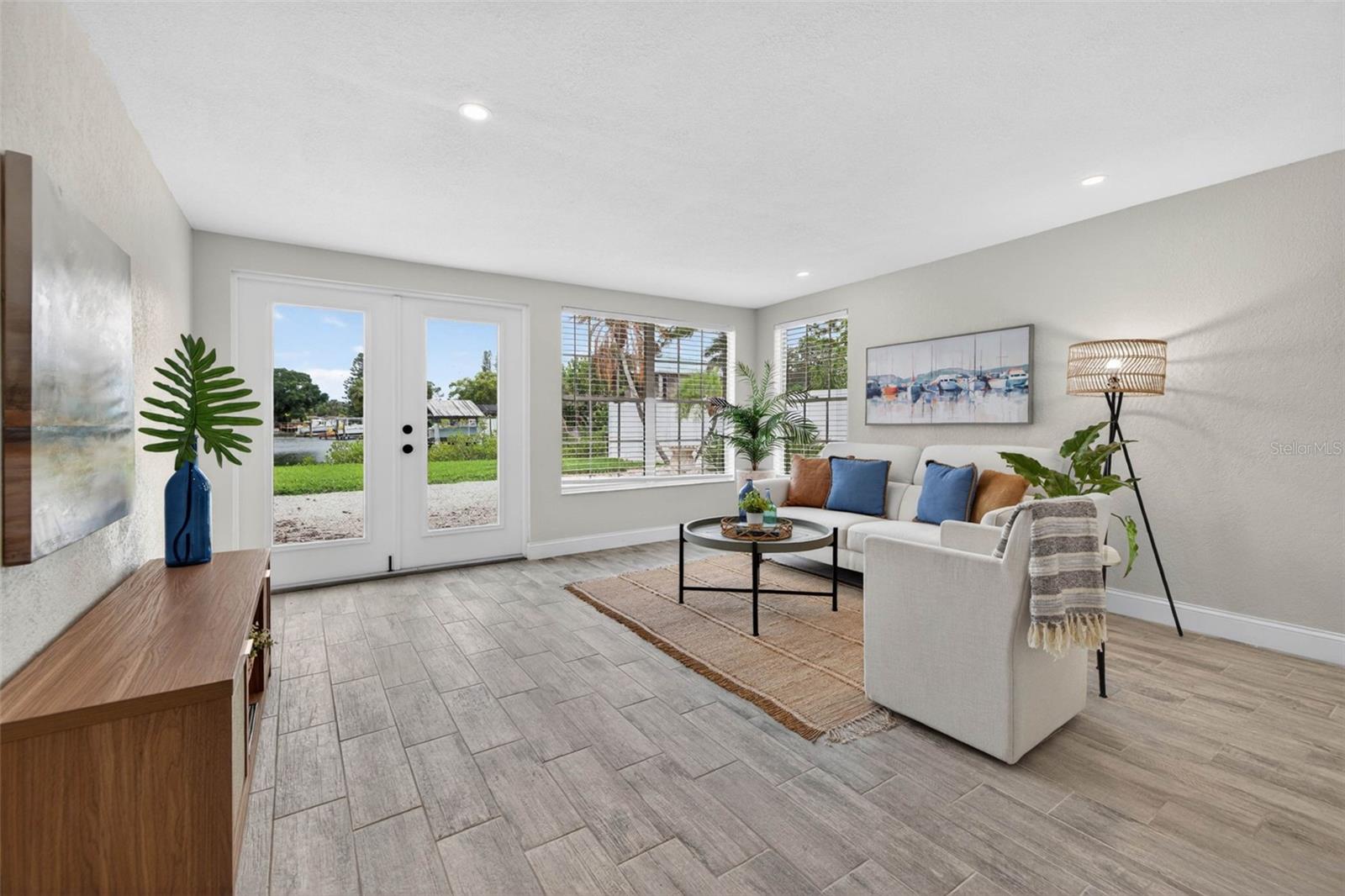 SHORE ACRES BUTTERFLY LAKE REP - Residential