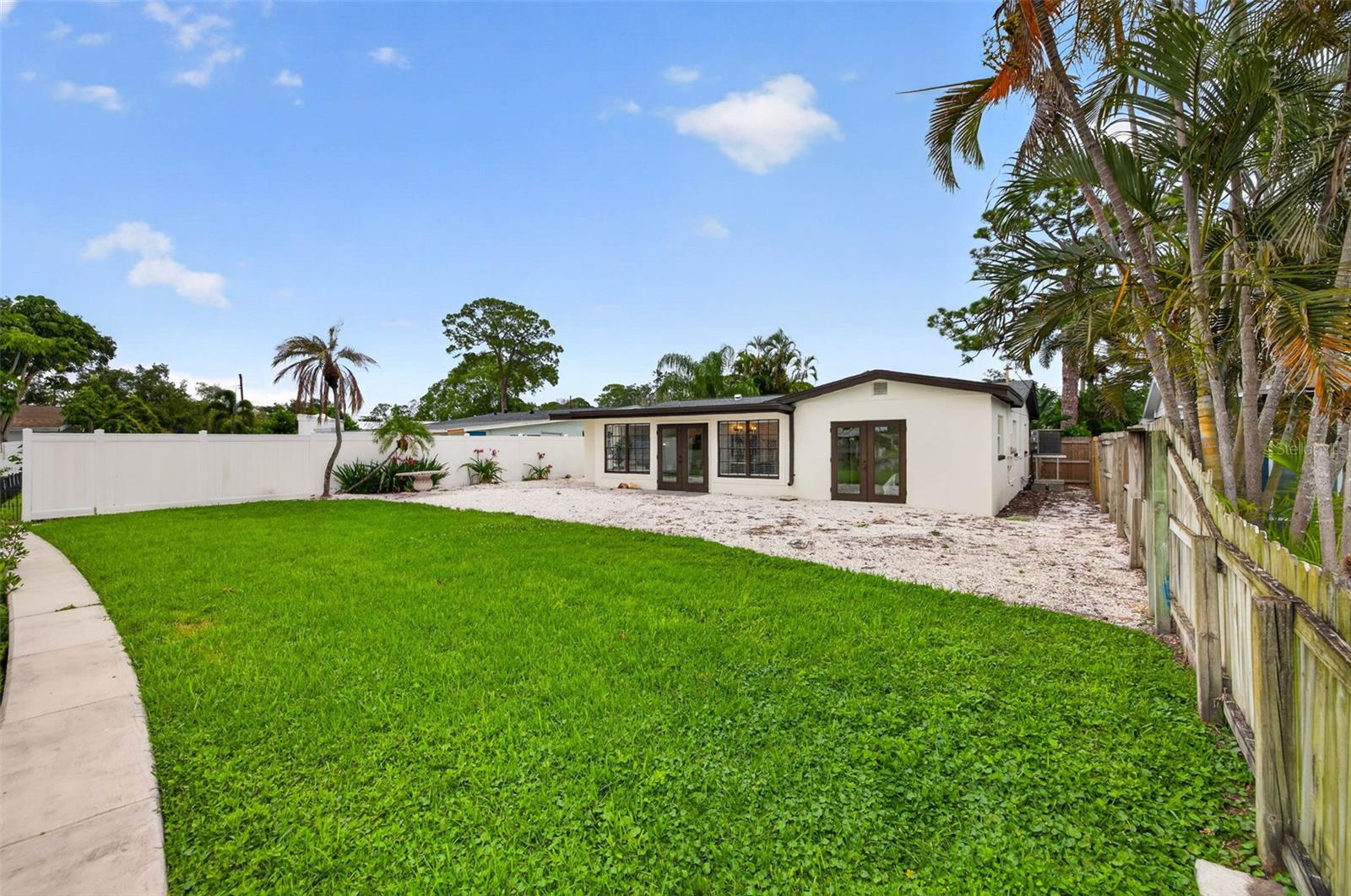SHORE ACRES BUTTERFLY LAKE REP - Residential