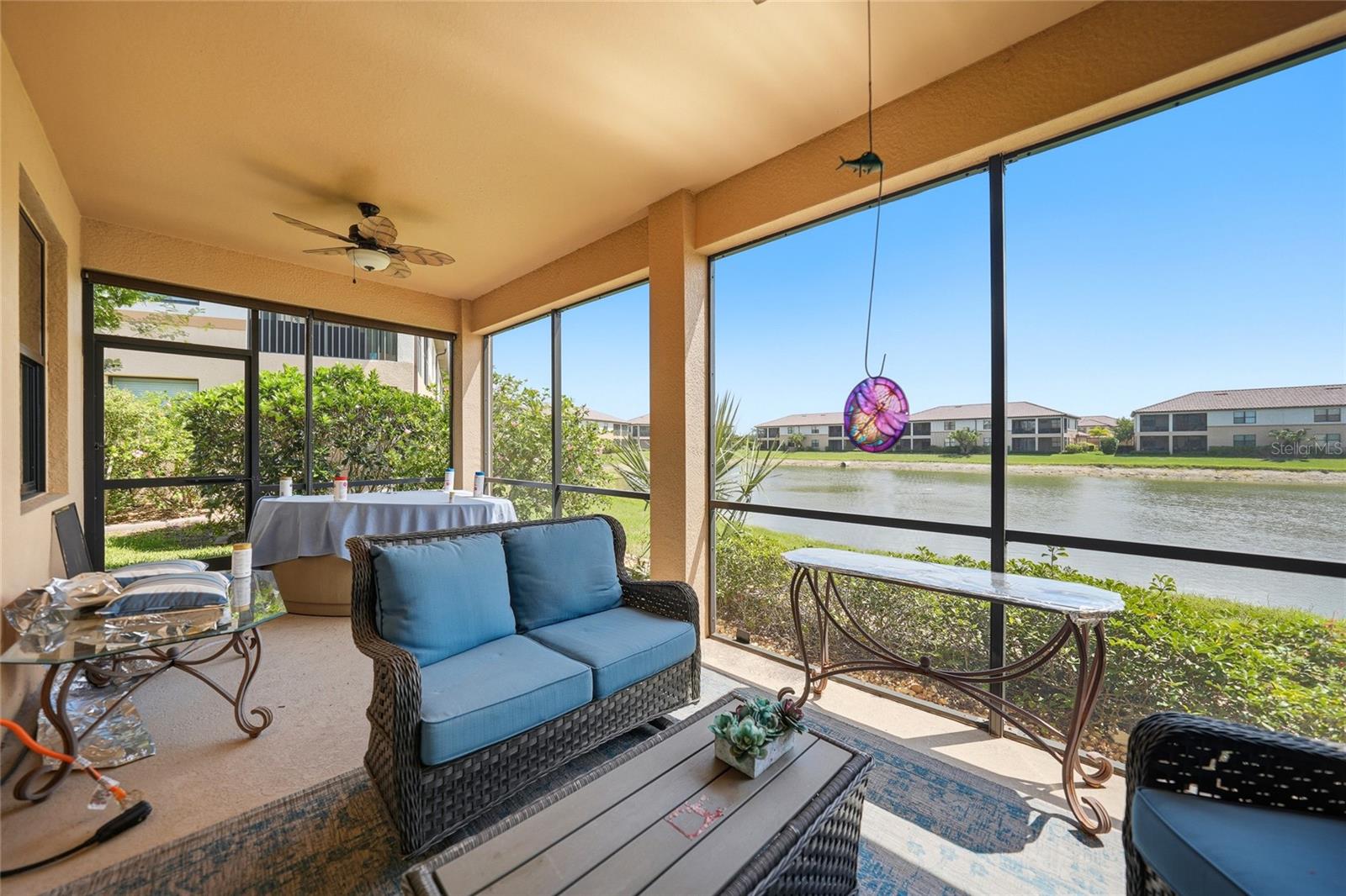 COACH HOMES 1 AT GRAN PARADISO - Residential