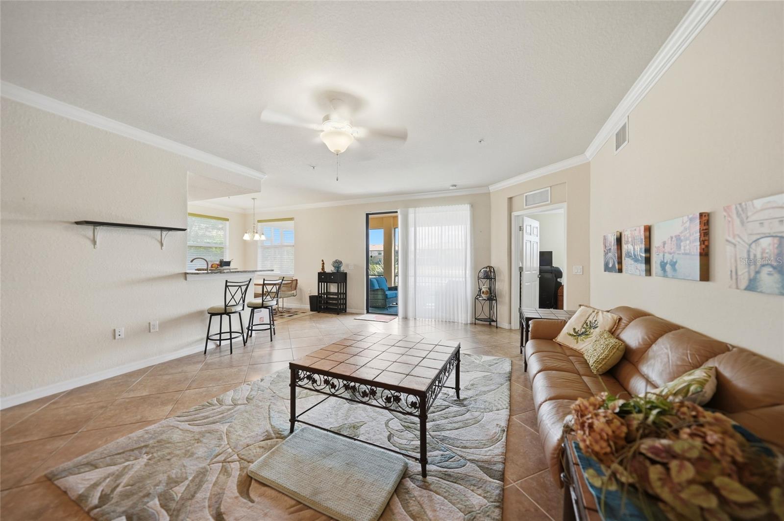 COACH HOMES 1 AT GRAN PARADISO - Residential