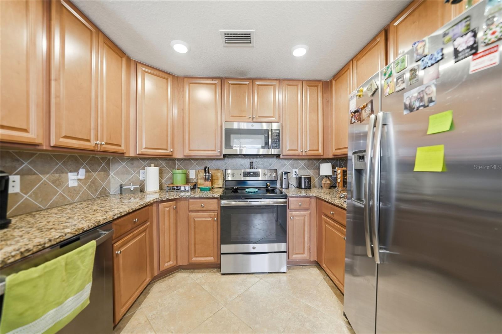 COACH HOMES 1 AT GRAN PARADISO - Residential