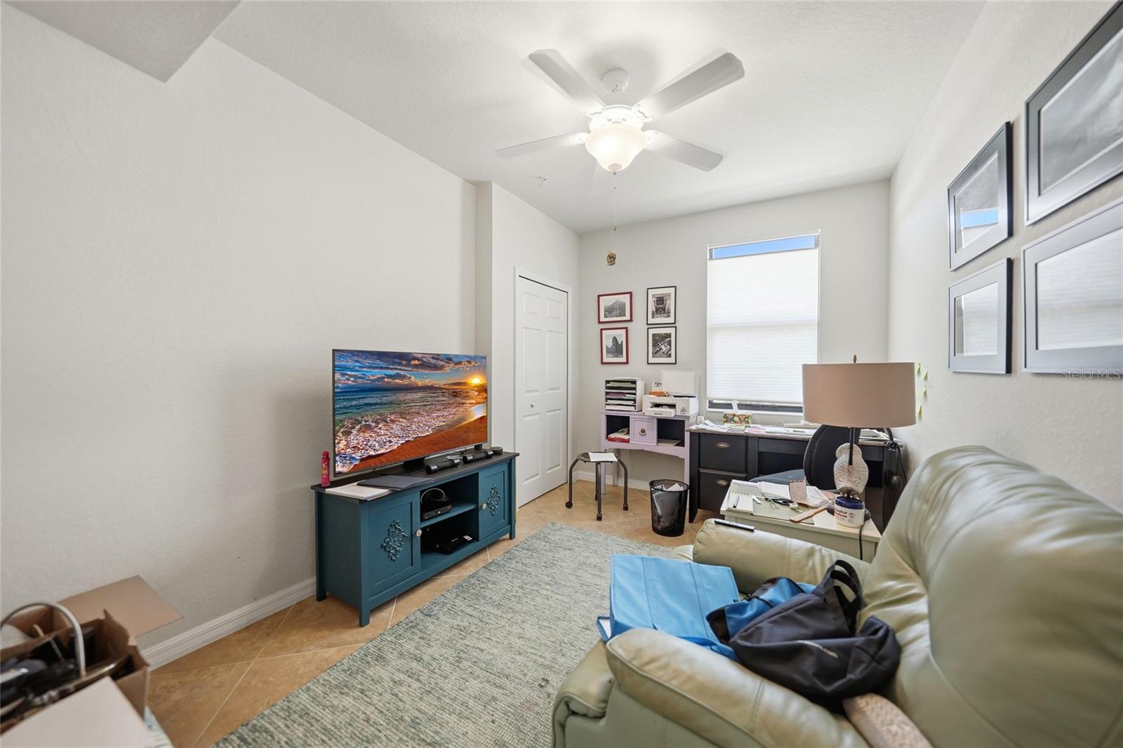 COACH HOMES 1 AT GRAN PARADISO - Residential