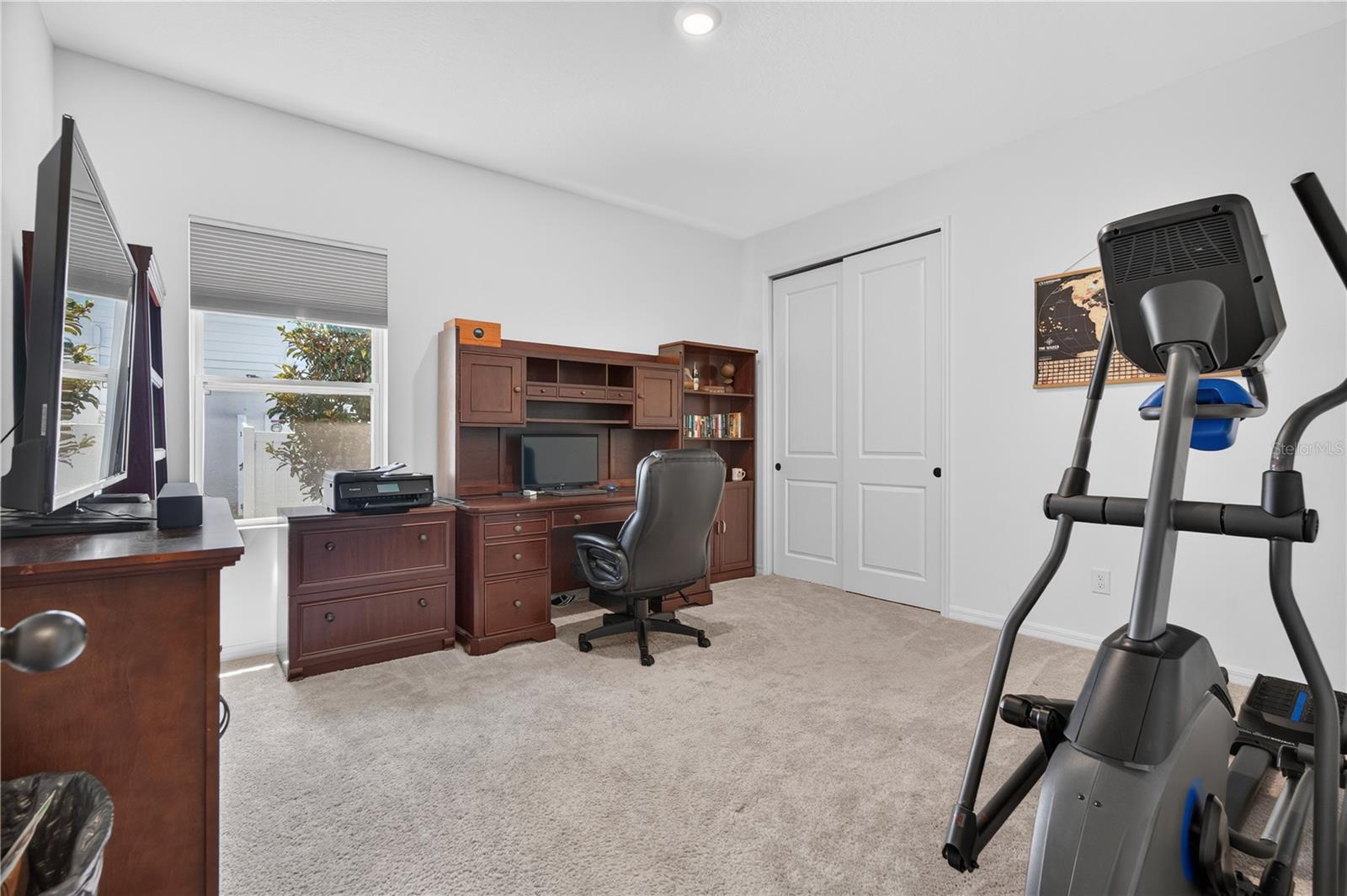 HAMPTON OAKS - Residential
