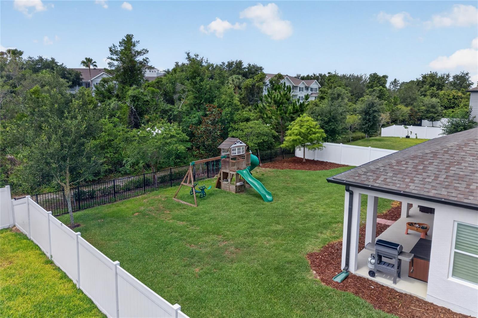 HAMPTON OAKS - Residential