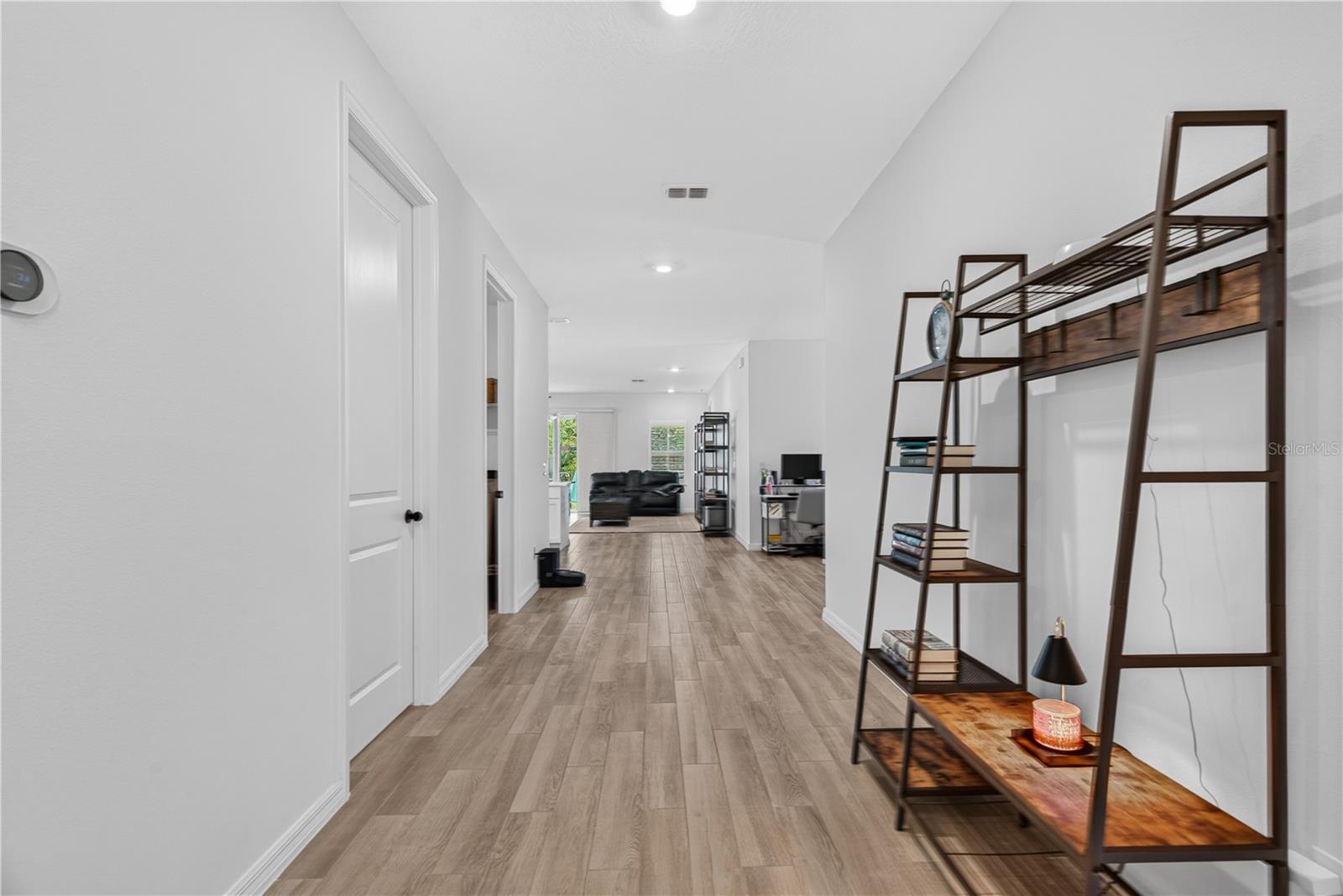 HAMPTON OAKS - Residential
