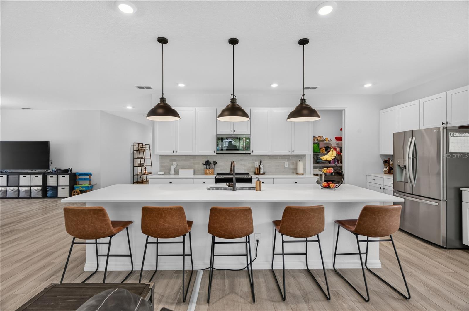 HAMPTON OAKS - Residential