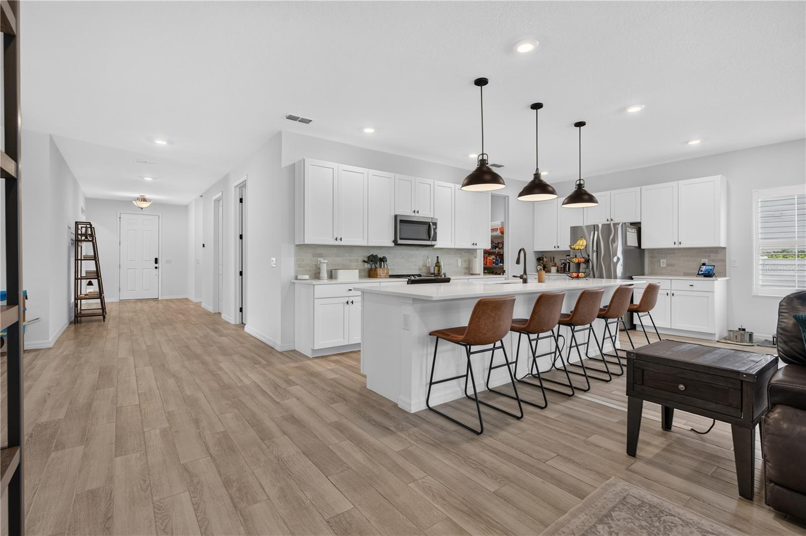 HAMPTON OAKS - Residential