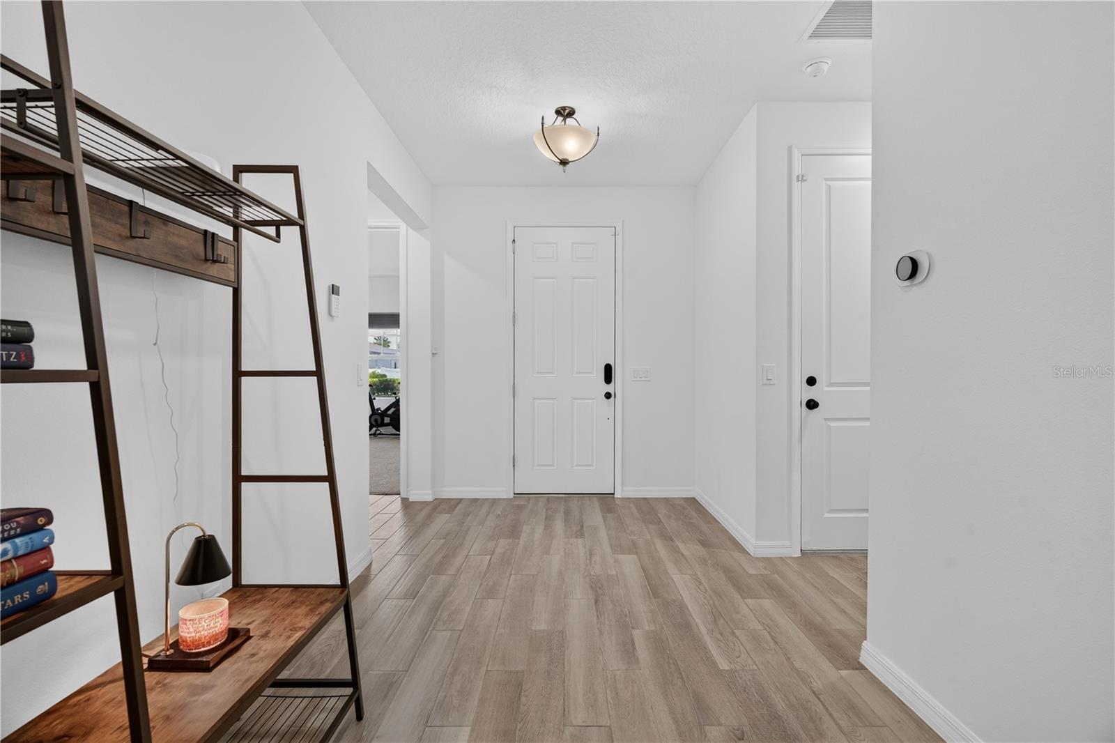 HAMPTON OAKS - Residential