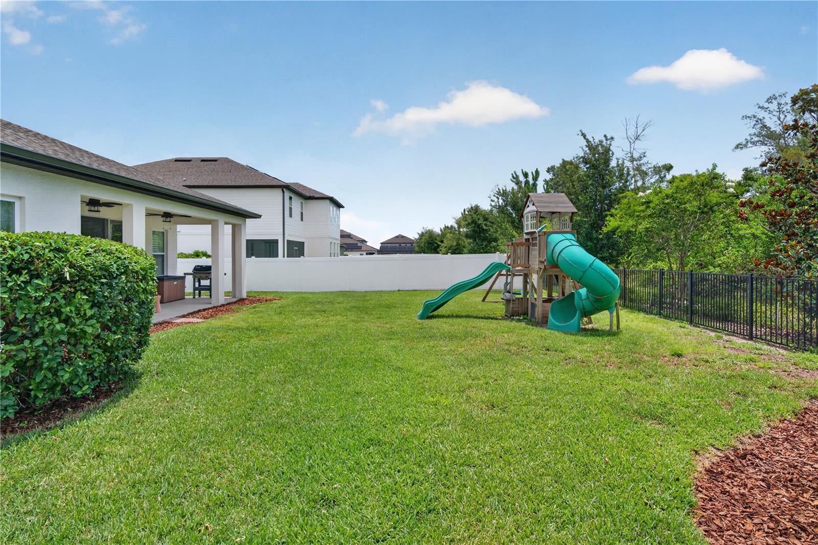 HAMPTON OAKS - Residential