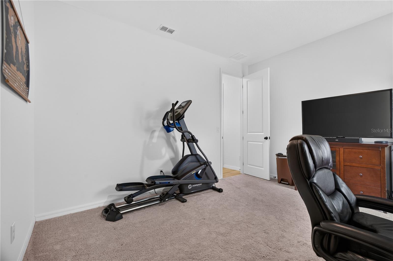 HAMPTON OAKS - Residential