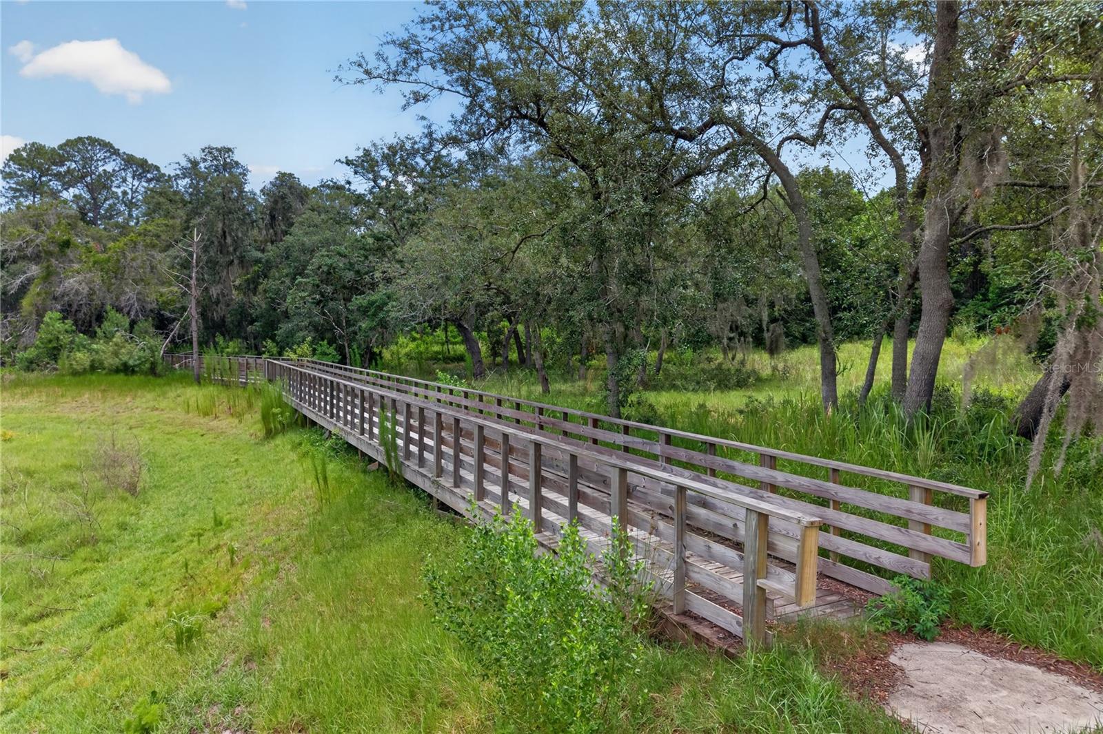 HAMPTON OAKS - Residential