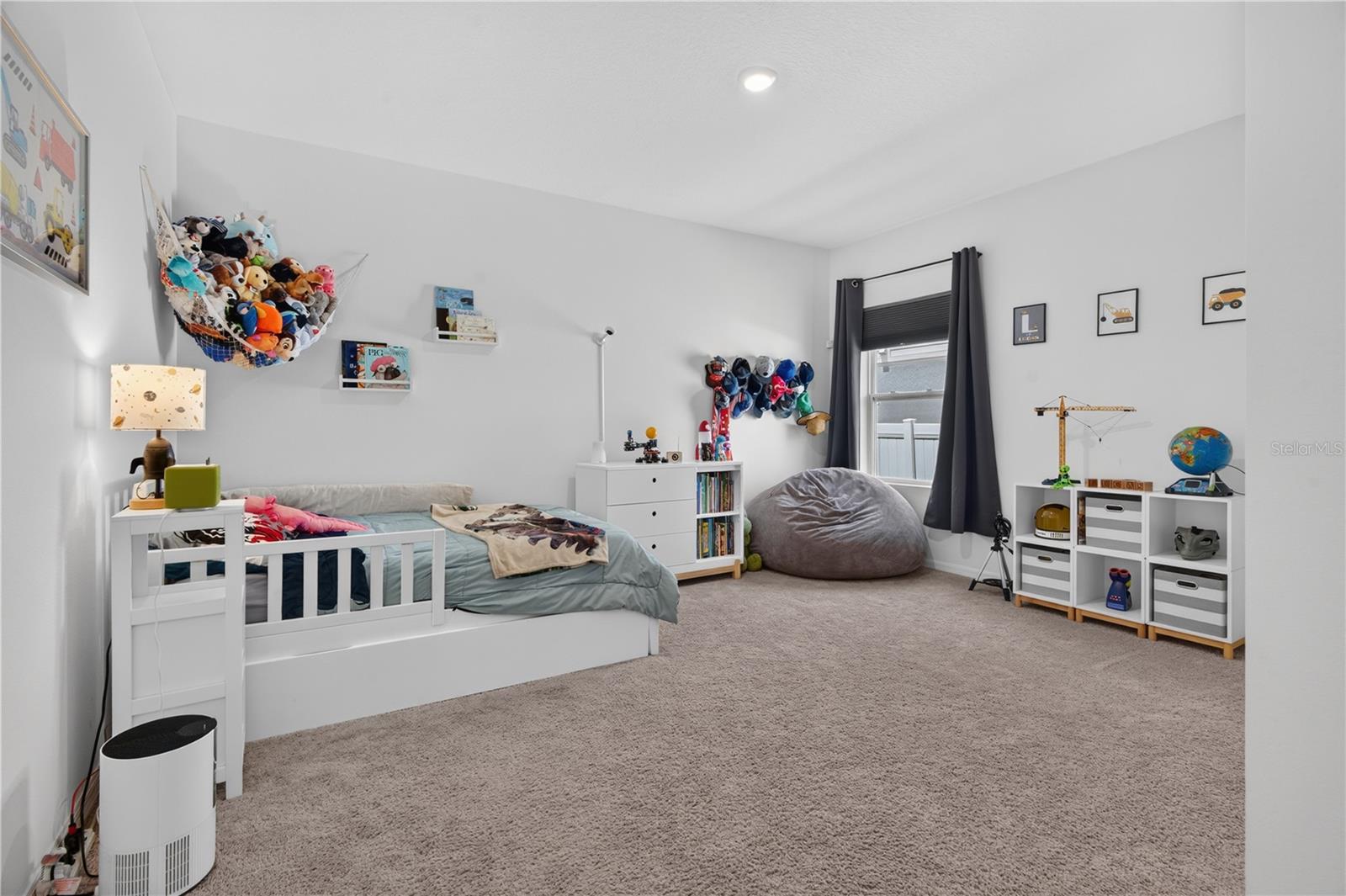 HAMPTON OAKS - Residential