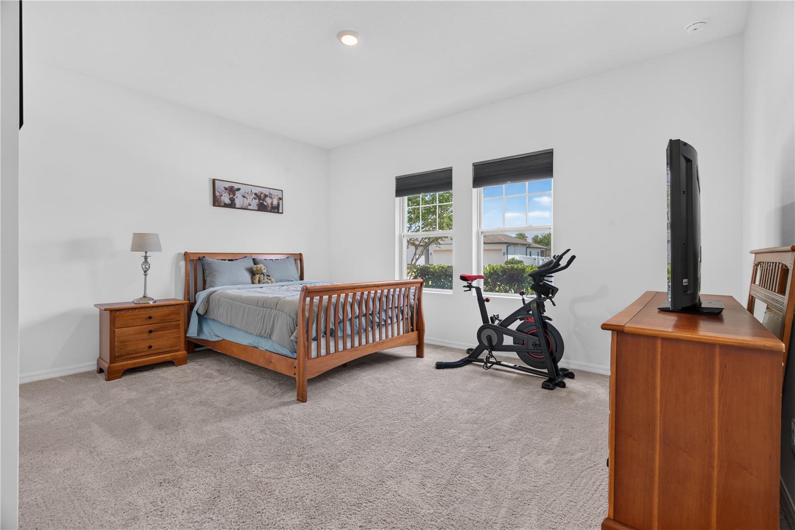HAMPTON OAKS - Residential