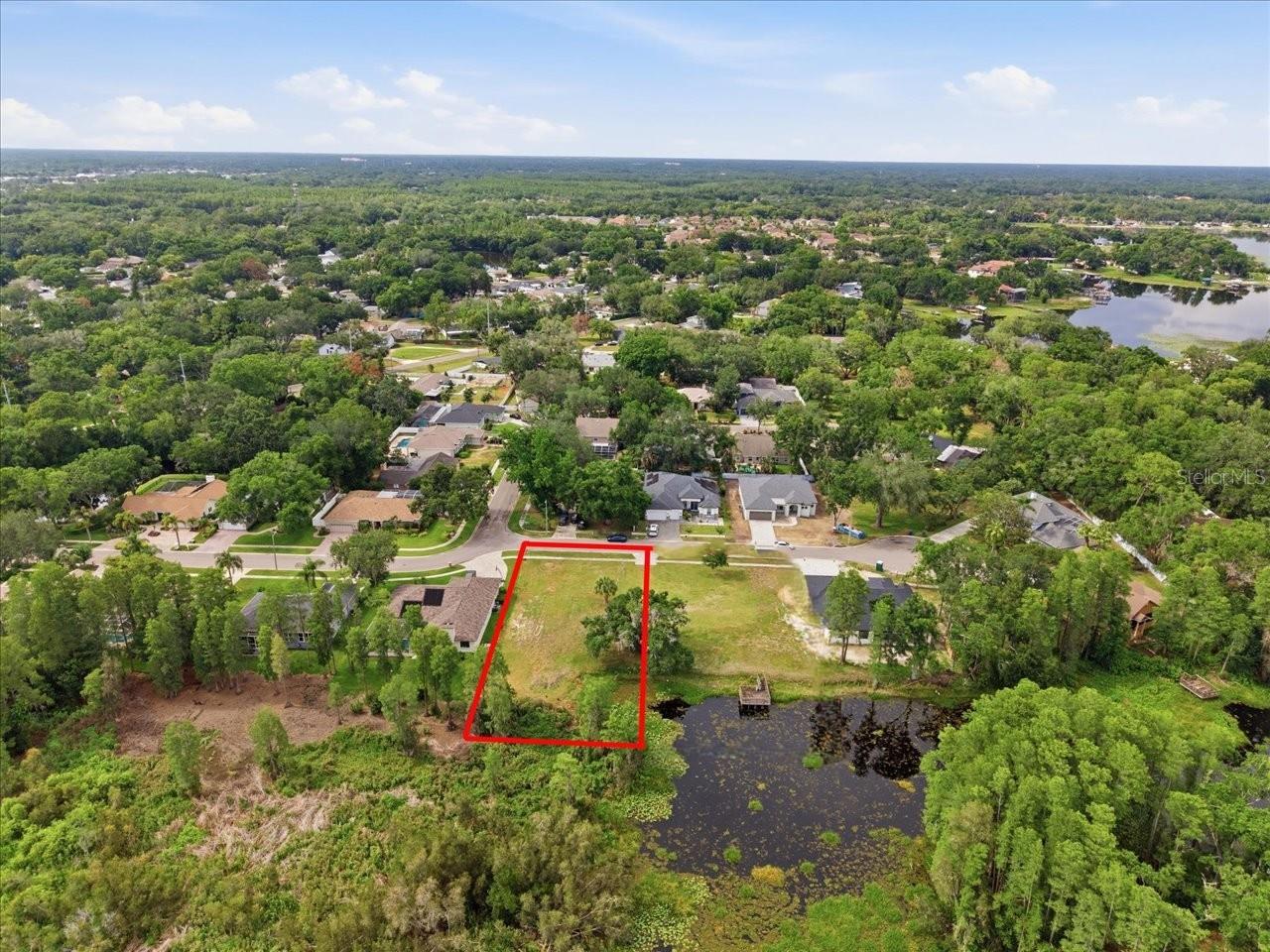 LAKE MAGDALENE WOODS LOT 9 REPLAT - Land