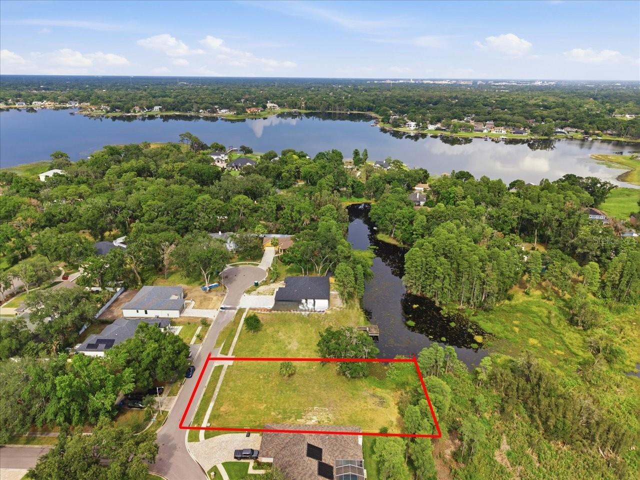 LAKE MAGDALENE WOODS LOT 9 REPLAT - Land