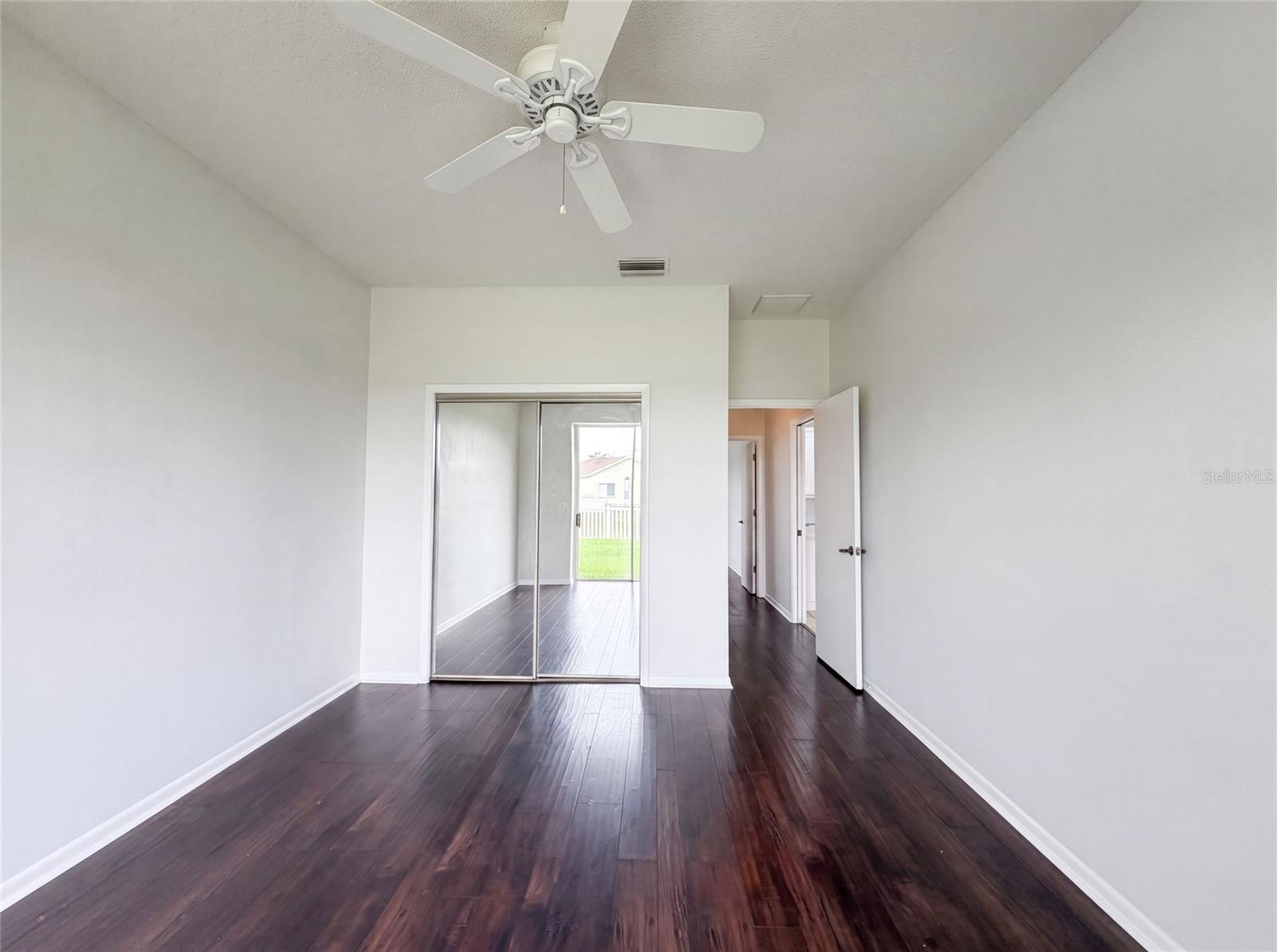 CLUBHOUSE ESTATES AT SUMMERFIE - Residential