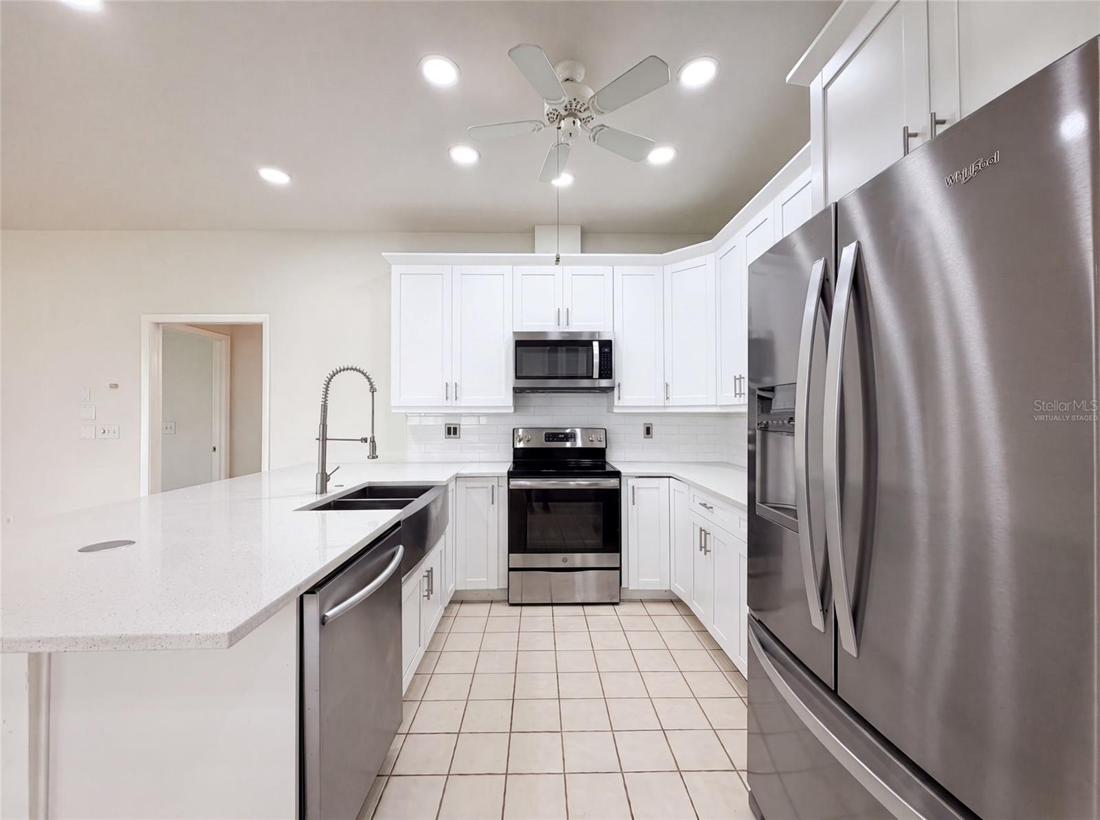 CLUBHOUSE ESTATES AT SUMMERFIE - Residential