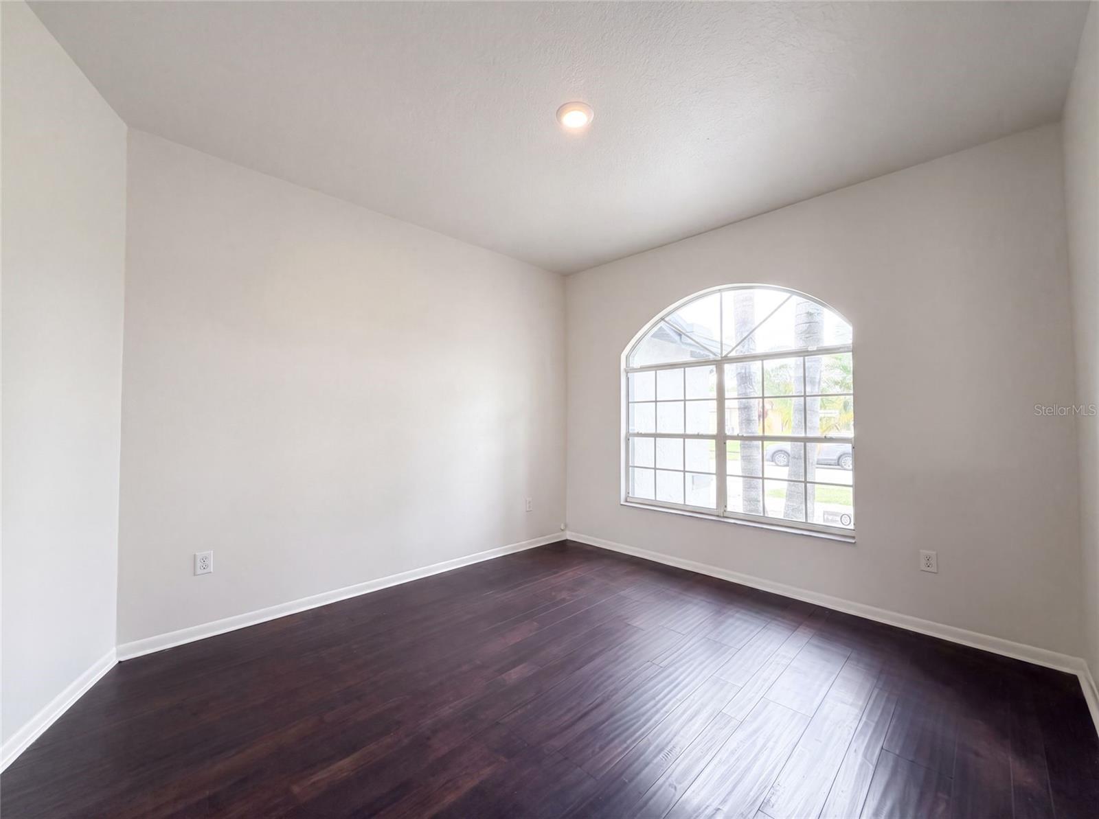 CLUBHOUSE ESTATES AT SUMMERFIE - Residential