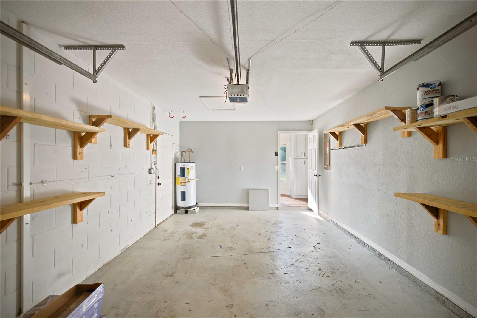 SILVER SPGS SHORES 23 - Residential