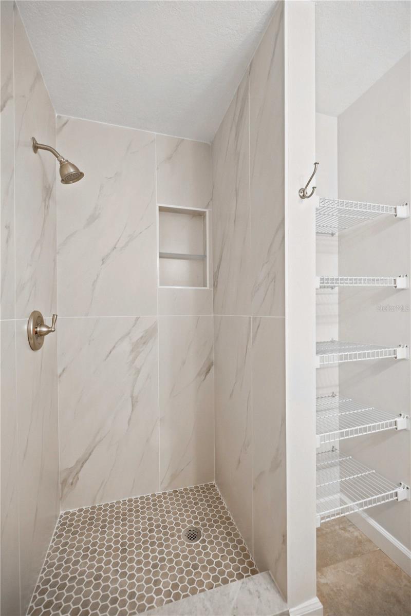 SILVER SPGS SHORES 23 - Residential