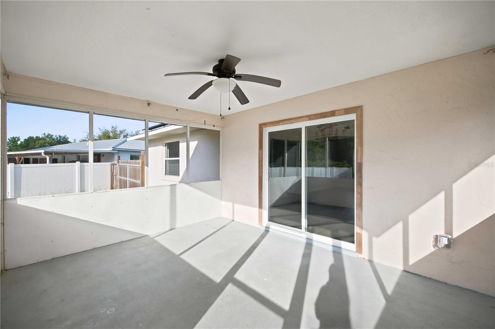 SILVER SPGS SHORES 23 - Residential