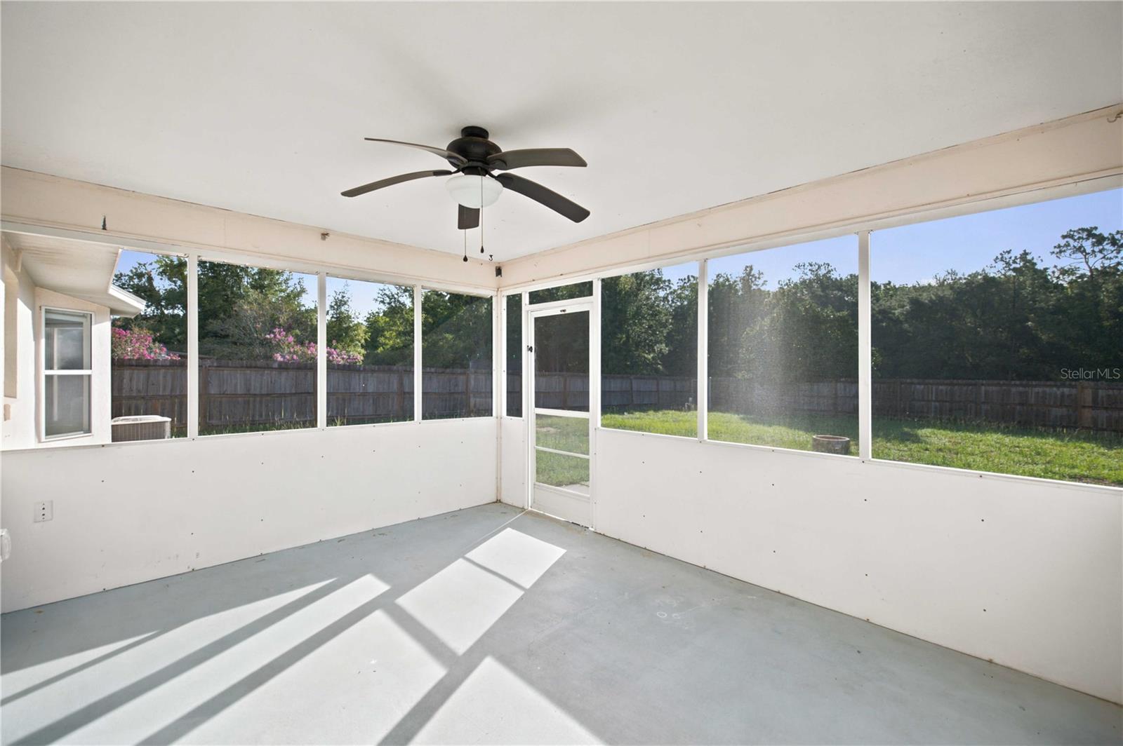 SILVER SPGS SHORES 23 - Residential