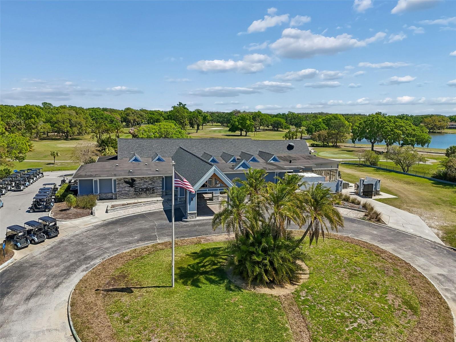 WINDSOR PARK AT THE EAGLES-FI - Residential