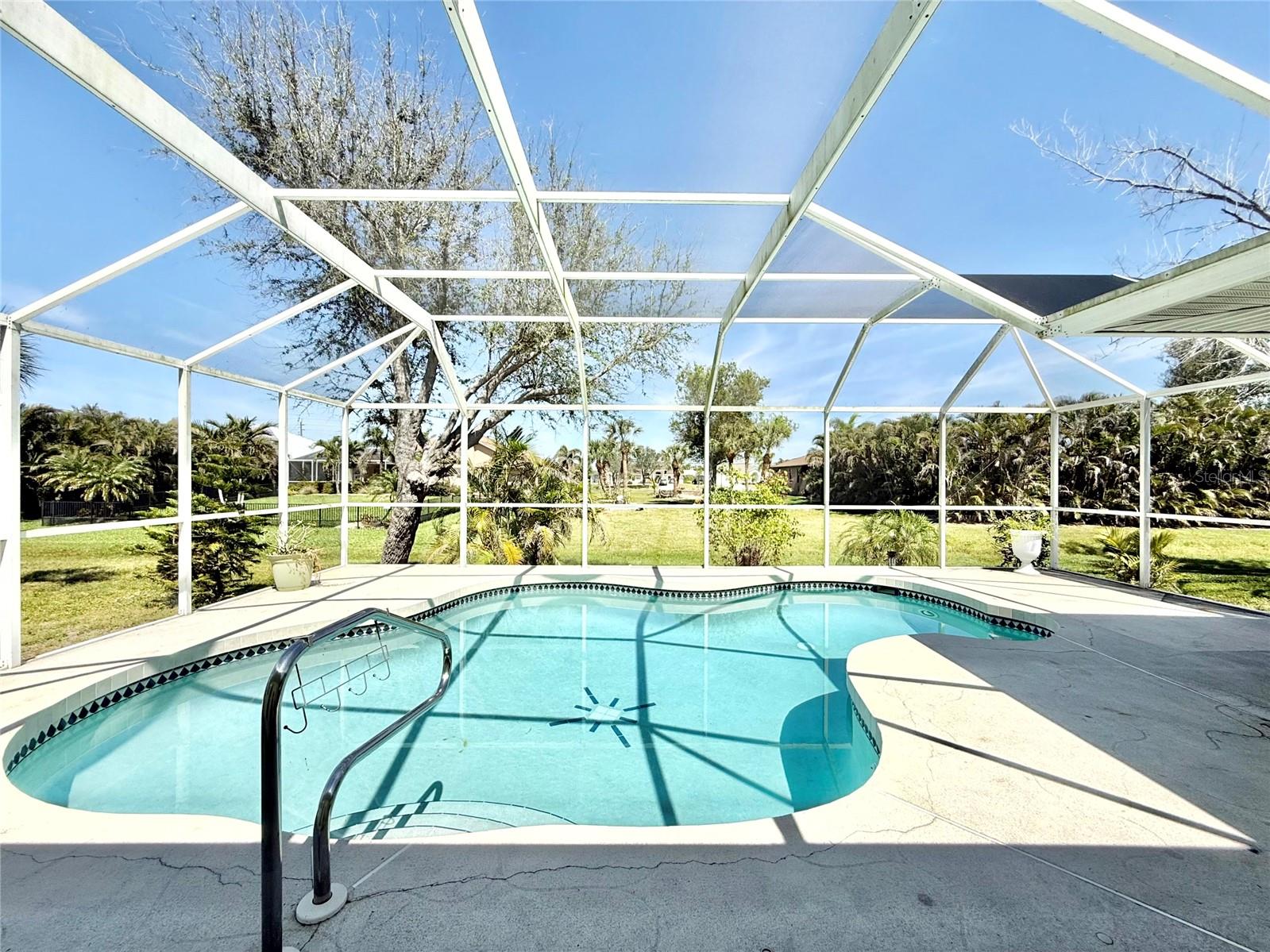 ROTONDA WEST WHITE MARSH - Residential