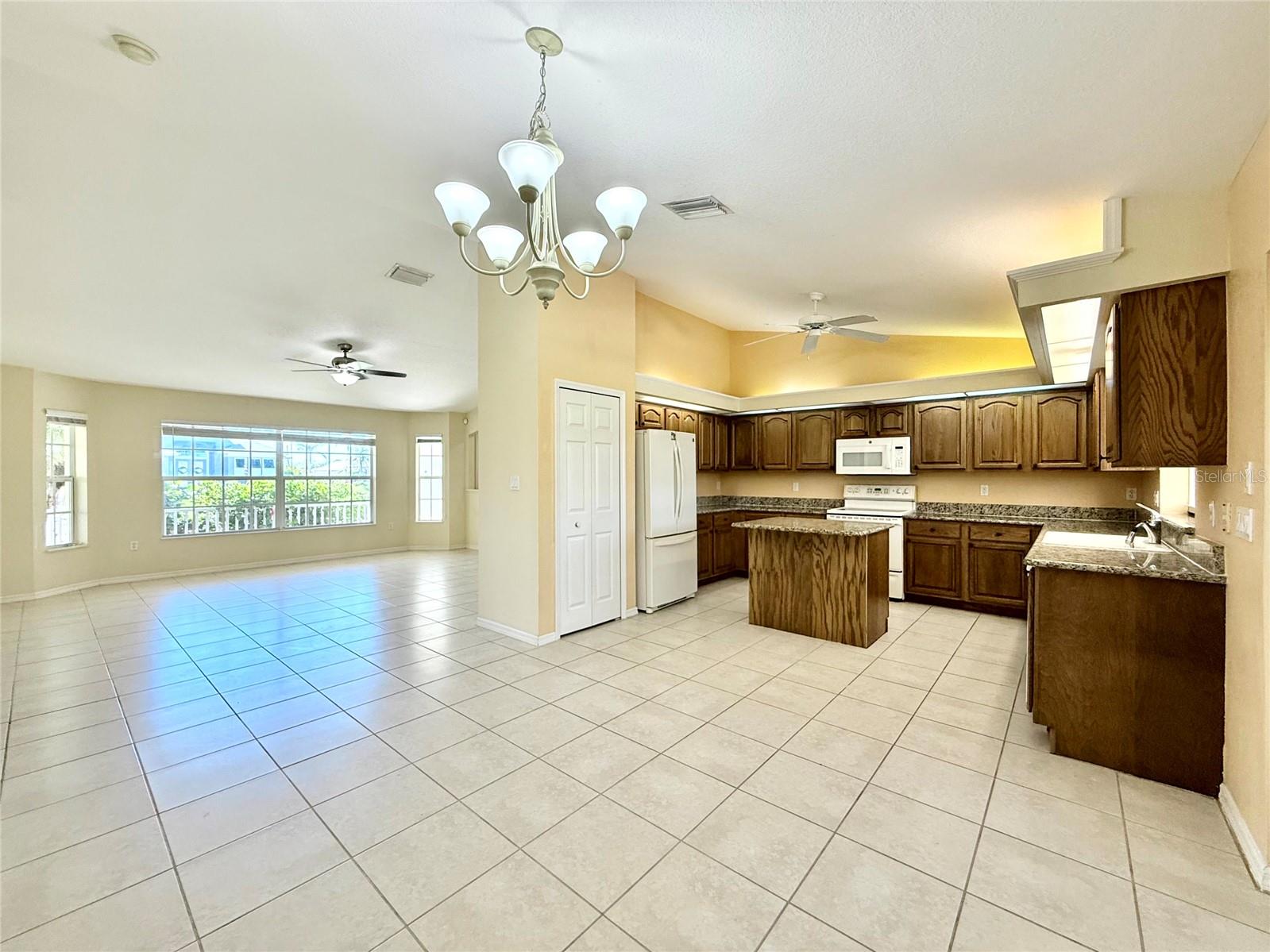 ROTONDA WEST WHITE MARSH - Residential