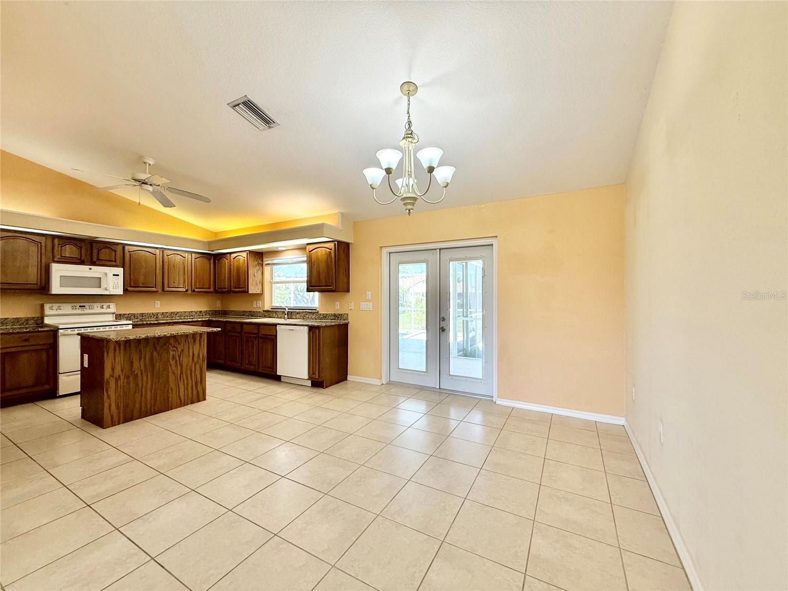 ROTONDA WEST WHITE MARSH - Residential