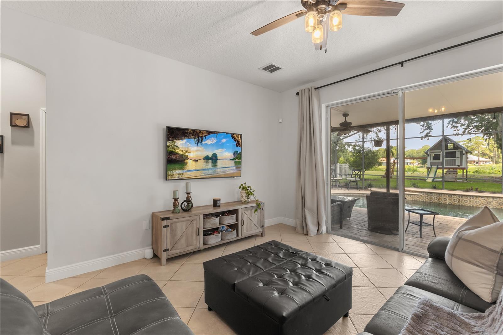 SPRING GLEN UNIT 02 - Residential