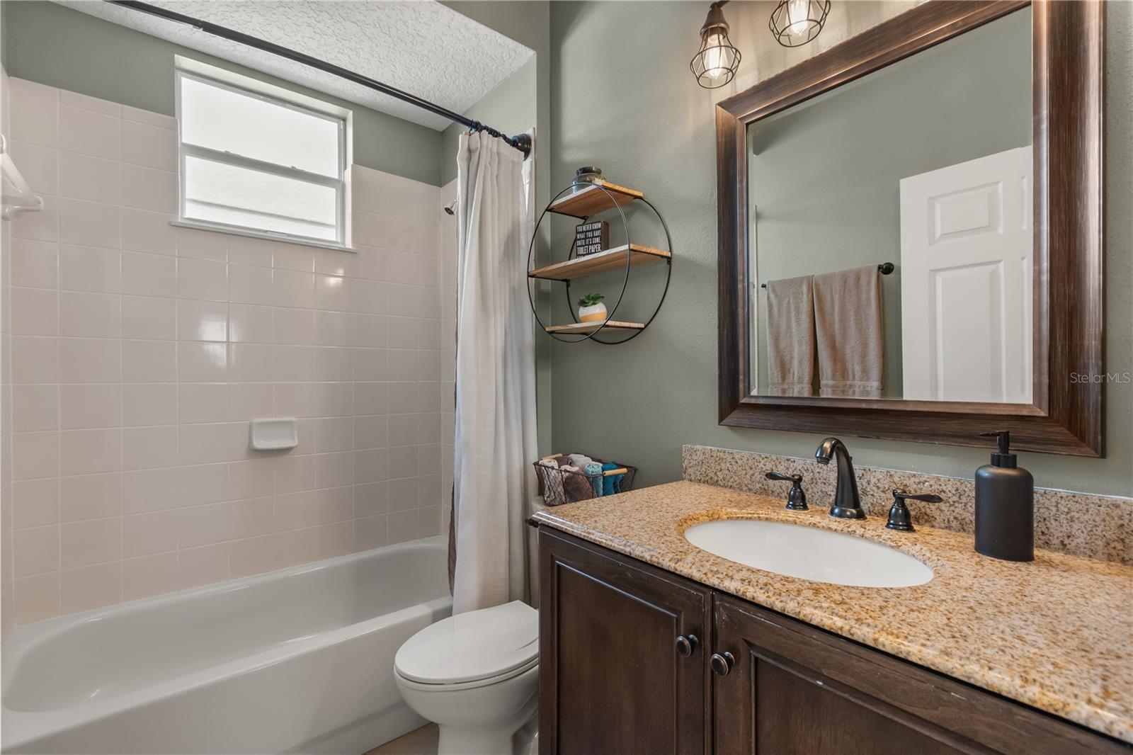 SPRING GLEN UNIT 02 - Residential