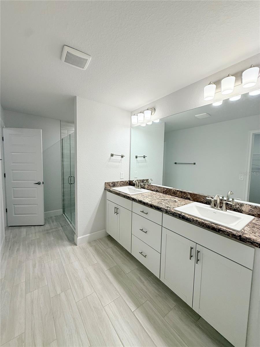 ORANGE BLOSSOM HILLS UN 4 - Residential Lease