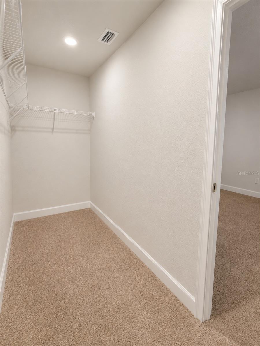 ORANGE BLOSSOM HILLS UN 4 - Residential Lease