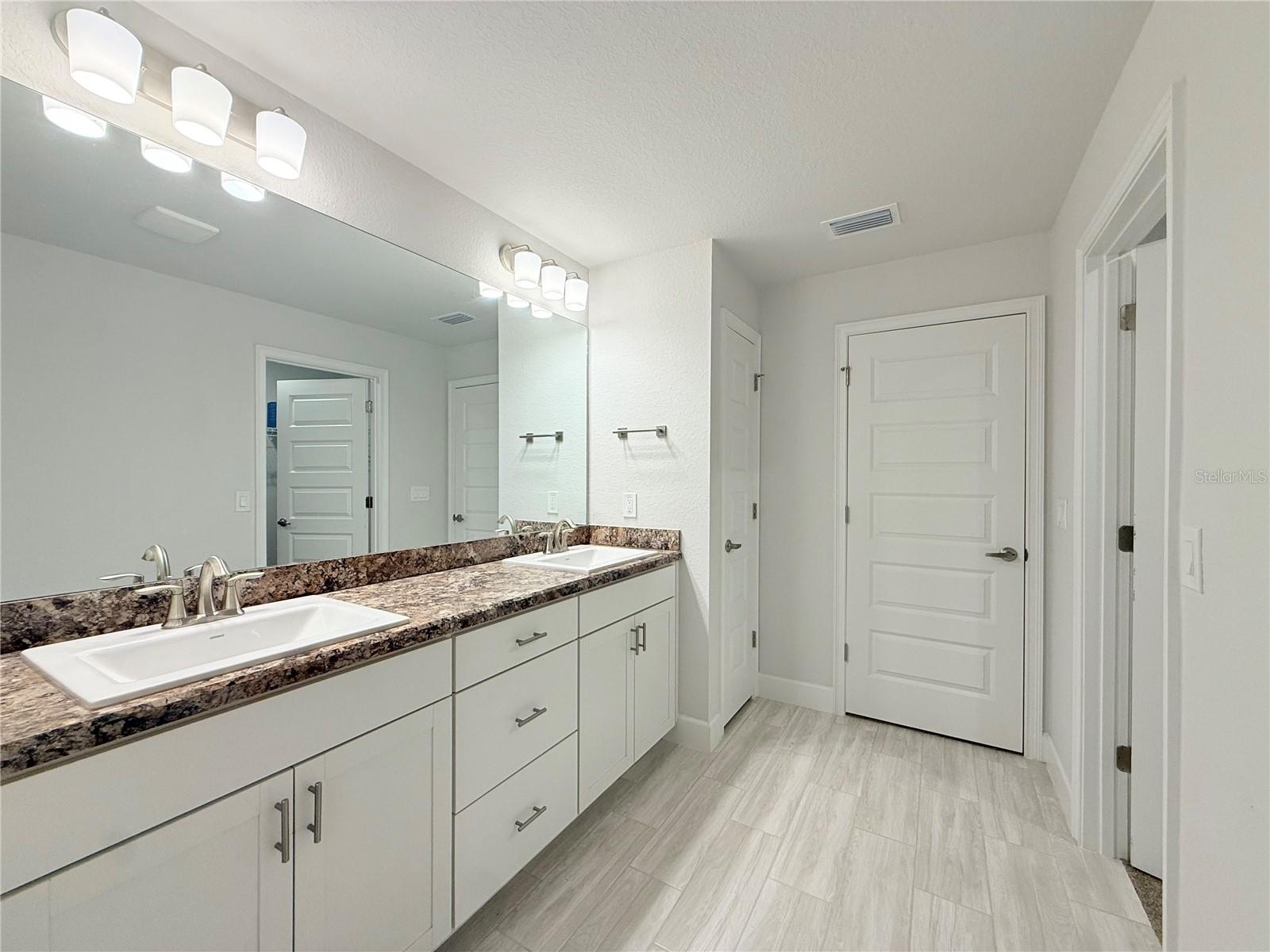 ORANGE BLOSSOM HILLS UN 4 - Residential Lease