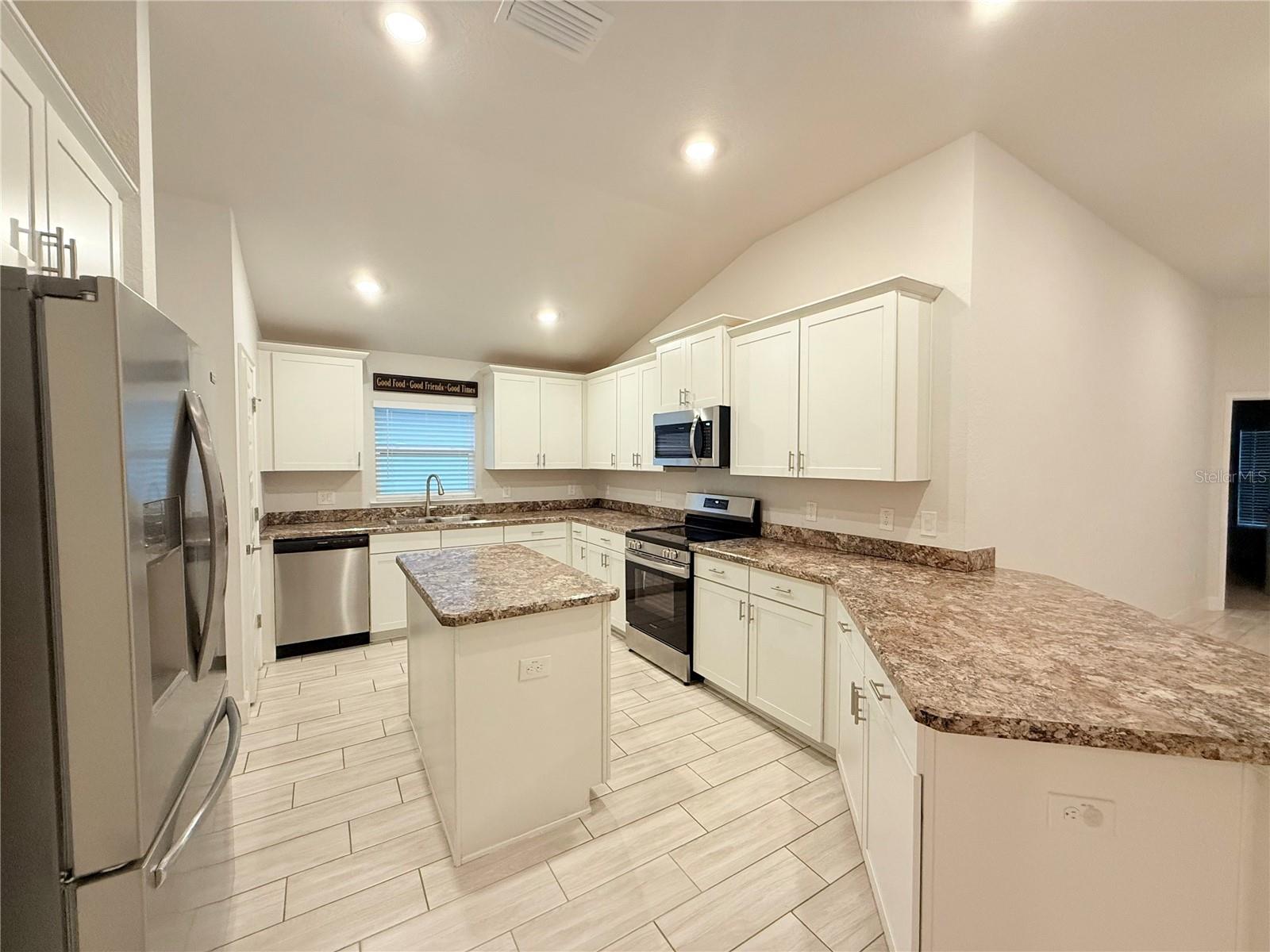 ORANGE BLOSSOM HILLS UN 4 - Residential Lease