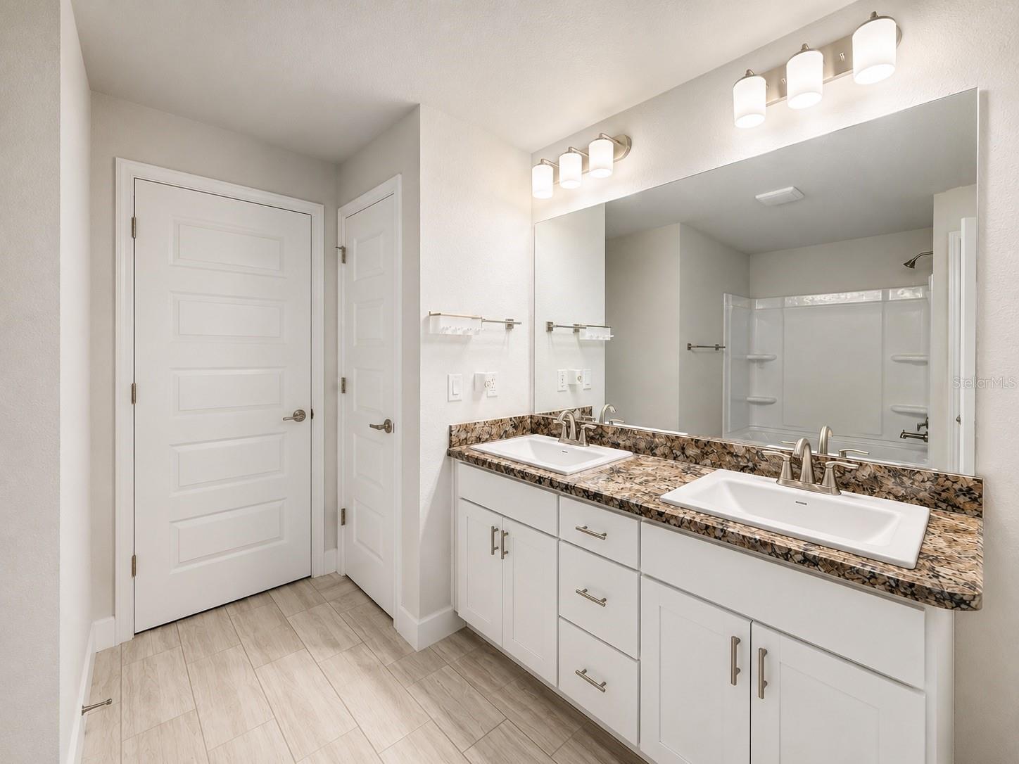 ORANGE BLOSSOM HILLS UN 4 - Residential Lease