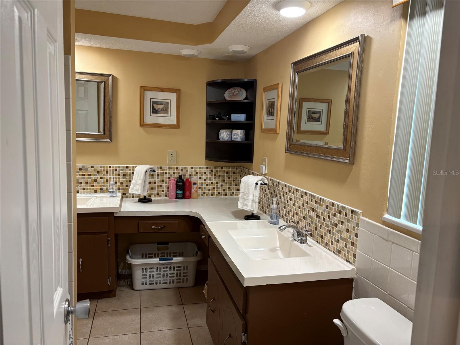 REGENCY PARK - Residential