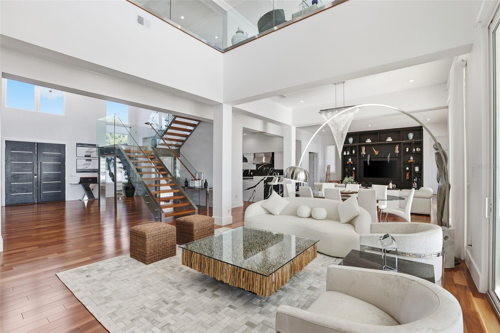 KEENES POINTE - Residential