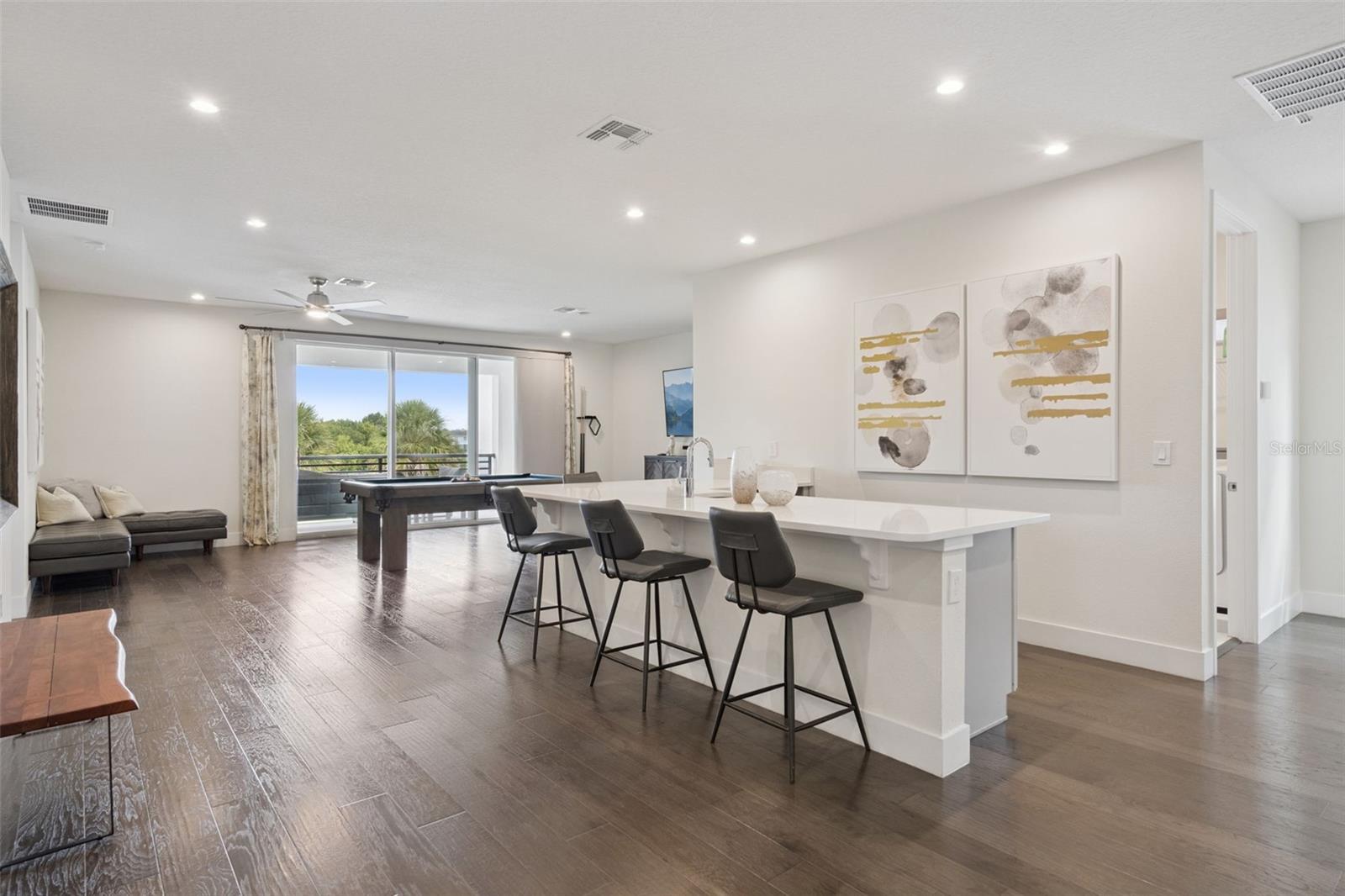 REUNION WEST - Residential