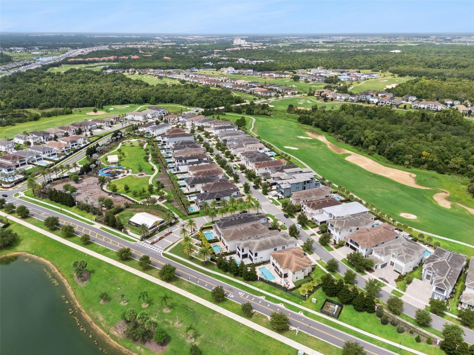 REUNION WEST - Residential