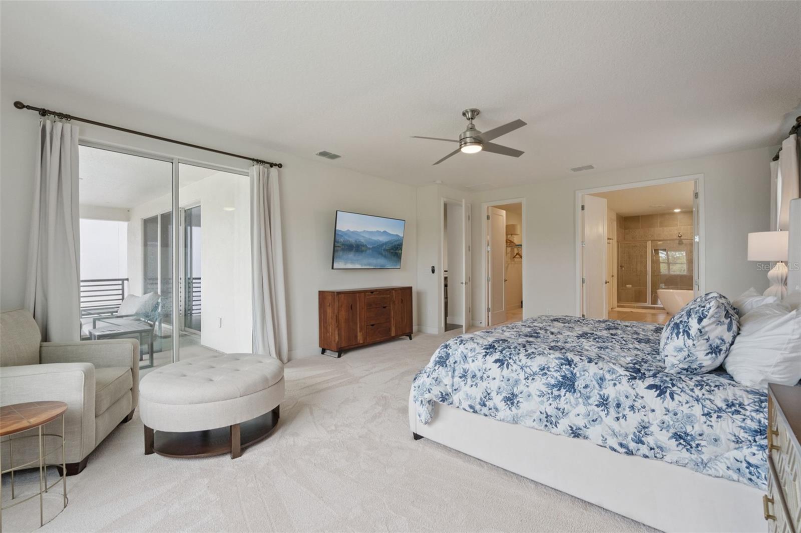 REUNION WEST - Residential