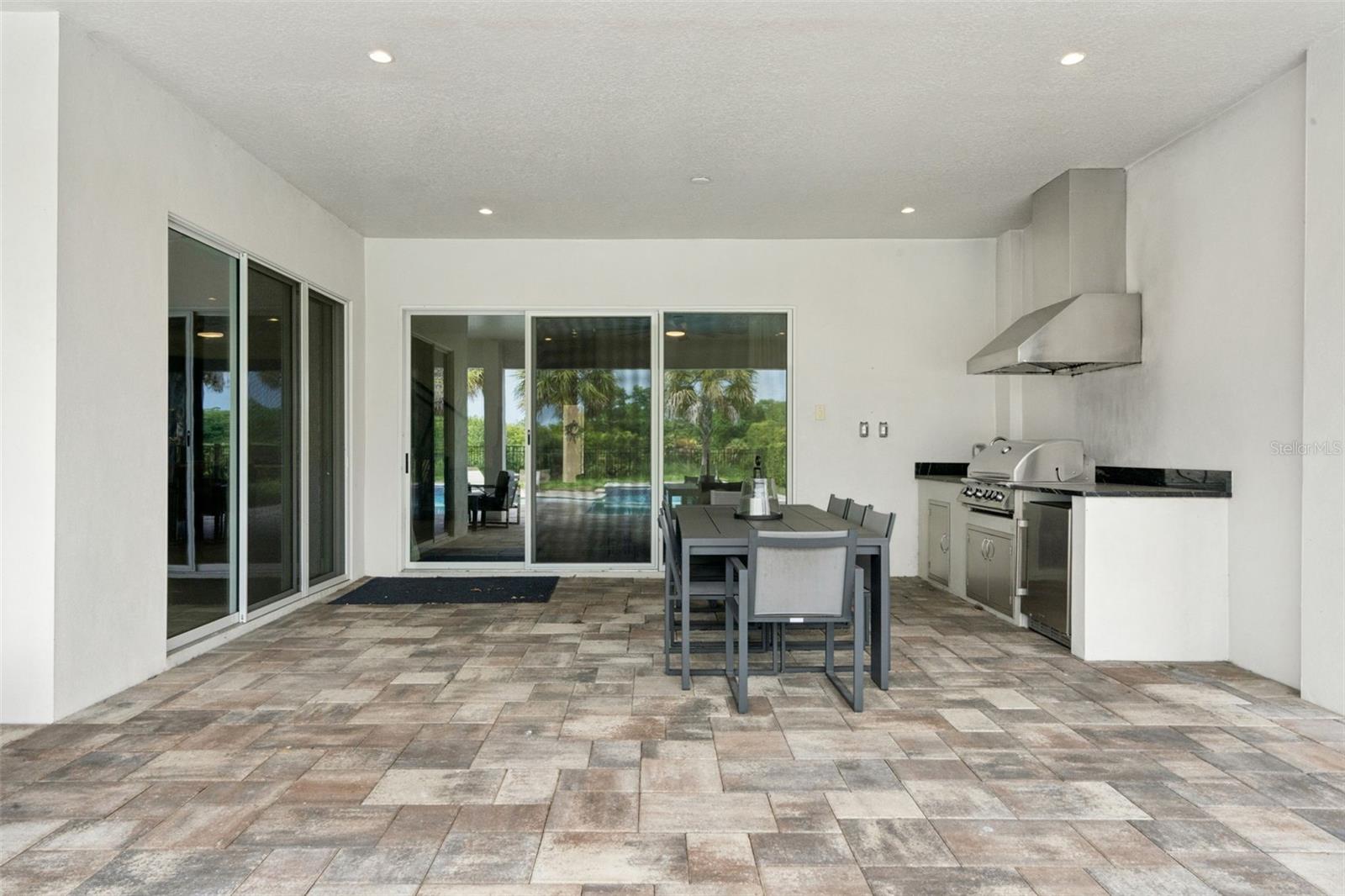 REUNION WEST - Residential