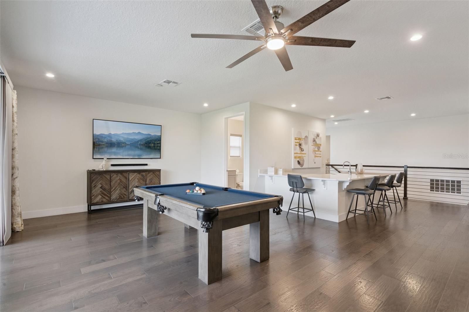 REUNION WEST - Residential