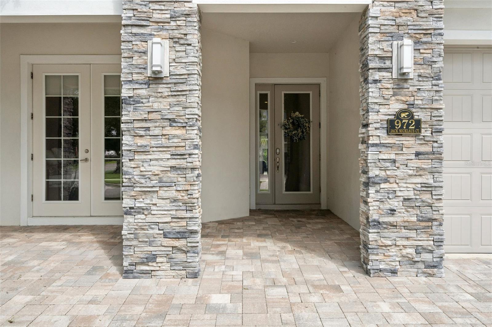 REUNION WEST - Residential