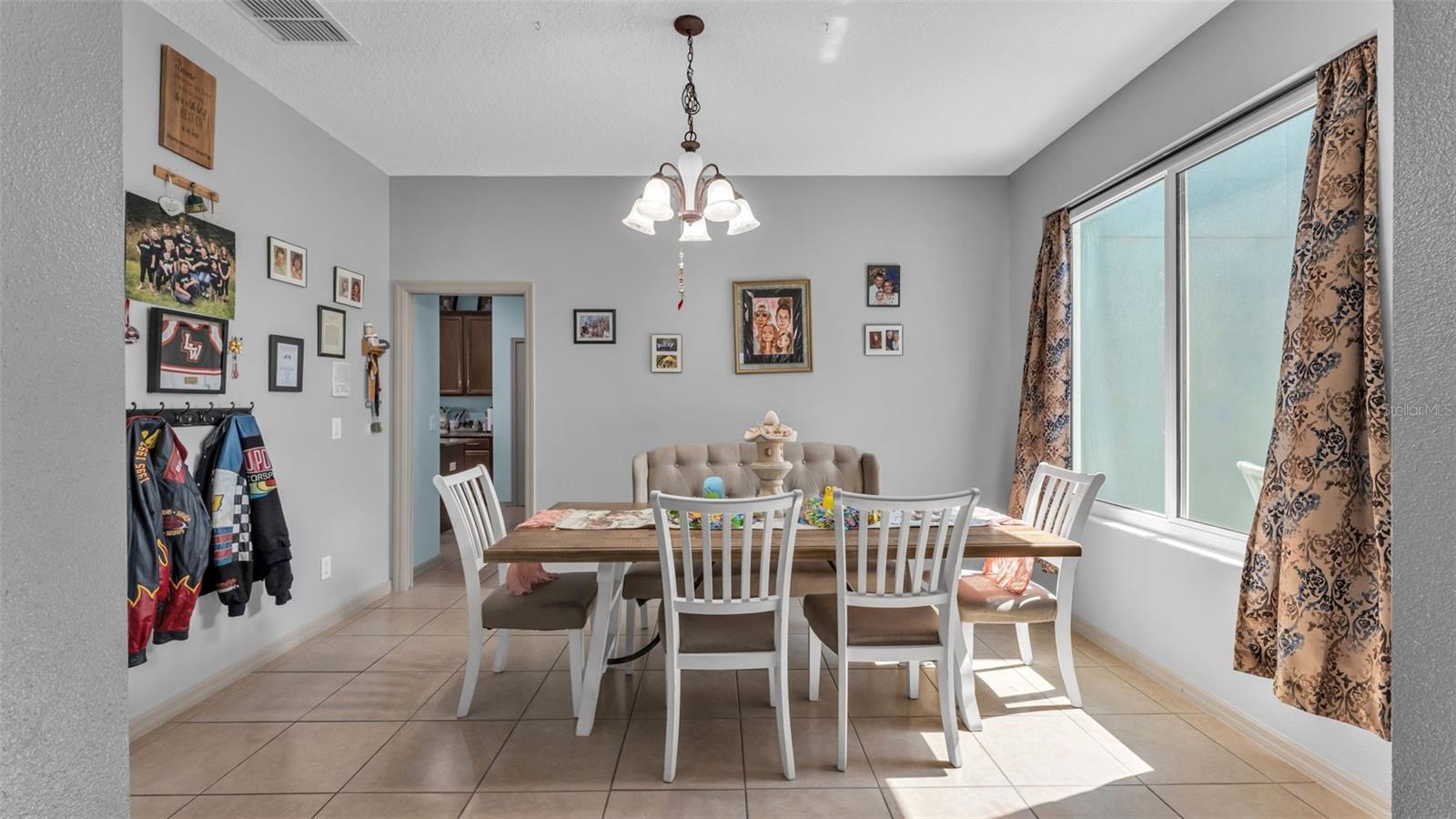 BROOKSHIRE - Residential