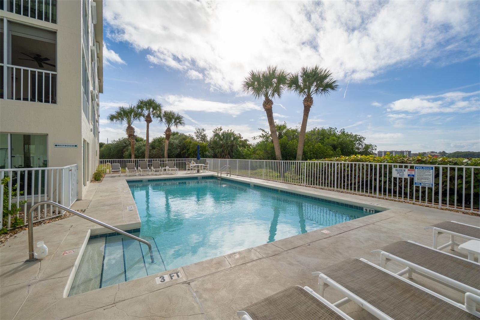DIAMOND BAY CONDO - Residential