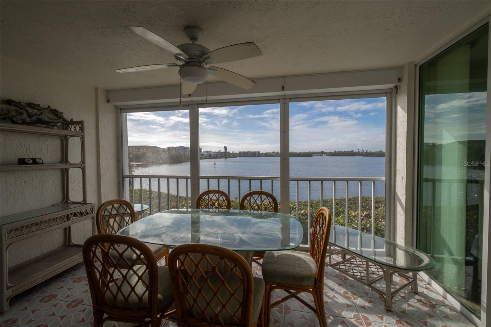 DIAMOND BAY CONDO - Residential
