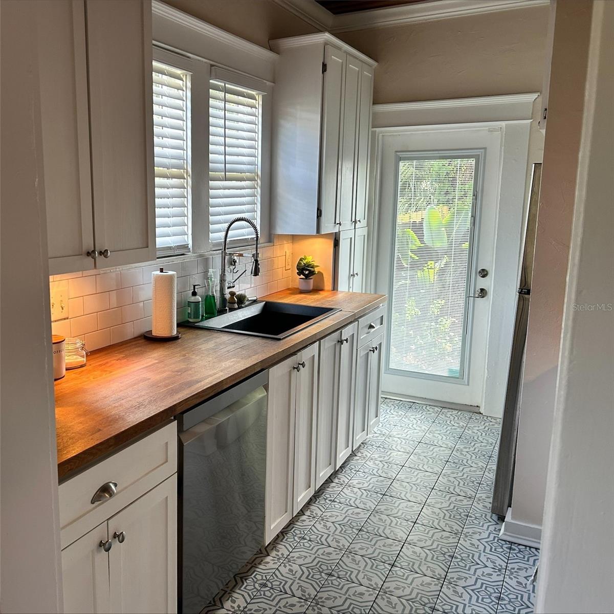 GARDEN ACRES RESUB BLO - Residential
